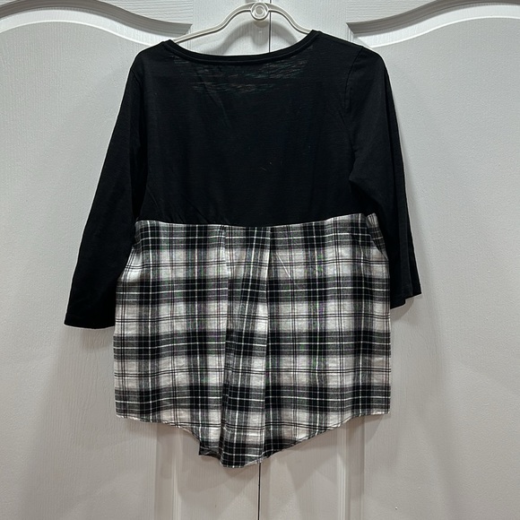 Top L Petite - Picture 2 of 5